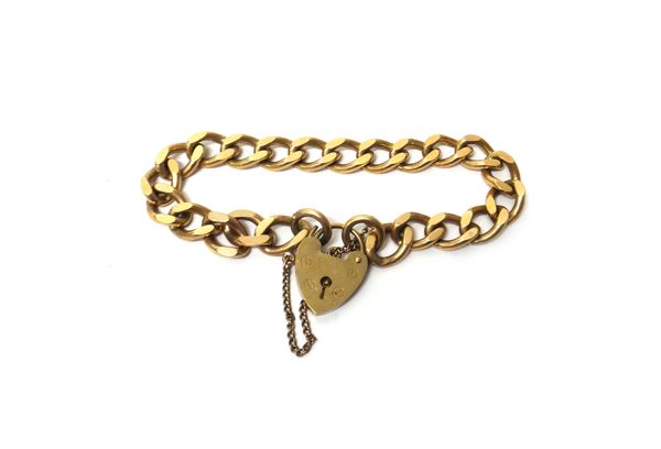 A 9ct gold faceted curb link bracelet, on a 9ct gold heart shaped padlock clasp, weight 25.2 gms.