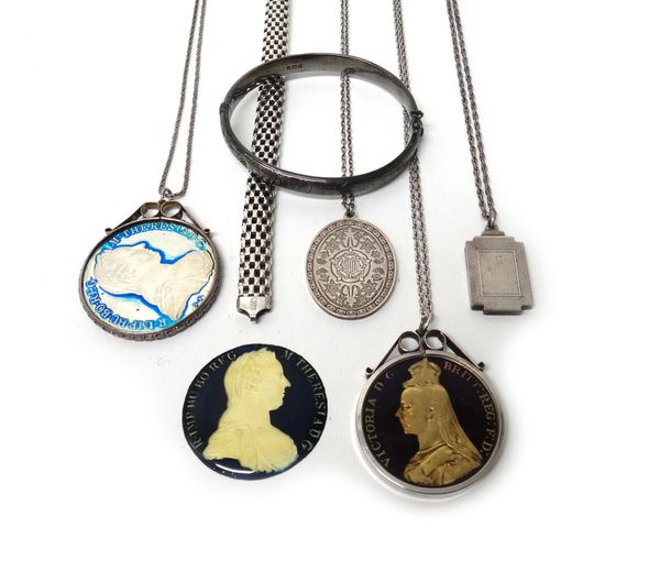 Silver jewellery, comprising; a wide woven link collar necklace, on a sprung hook shaped clasp, an oval pendant medallion, commemorating Queen Elizabe