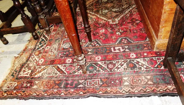 A Shiraz carpet, 292 x 213cm.  K3
