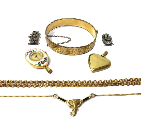 A gold necklace, the front designed as the head of an elephant, a gold circular link neckchain, with a base metal clasp, combined gross weight 9.8 gms