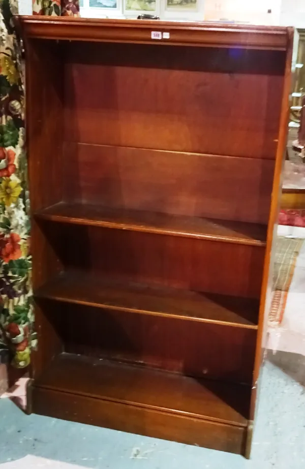 A 20th century mahogany floor standing open bookcase, 91cm wide x 115cm high. G5