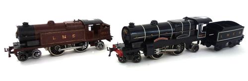 A Hornby O gauge 20v electric locomotive and tender, 'Flying Scotsman', LNER 4472, a tank locomotive, 20v, LMS 2180, three Pullman coaches, three LMS