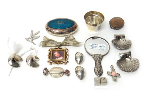 A silver and pale blue enamelled oval hinge lidded box, detailed 925, two miniature scallop shells, detailed 925, a miniature flower pot, detailed KES