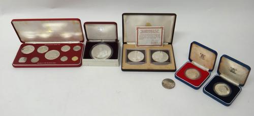 A Bahamas proof silver two ten dollars two coin set 1978, a Bahamas proof nine coin set 1976, a Jamaica proof silver twenty-five dollars 1978, a Mexic