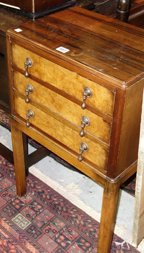 A Horizon fitness exercise machine. EXTRA