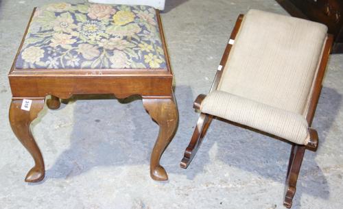 An early 20th century oak pedestal desk by Waring and Gillows, 137cm wide. J6