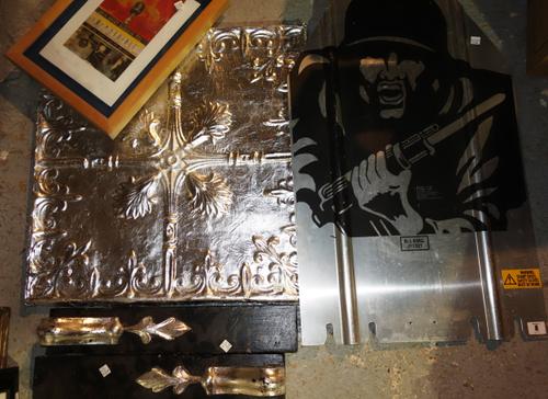 A quantity of mixed ceramics, including Victorian jugs, mixed dinner and tea wares and decorative items (qty).  SH1