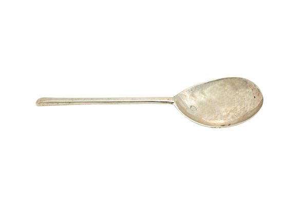 A Charles I silver slip top spoon, apparently no maker's mark, London 1632, length 11.3cm, weight 48 gms.  Illustrated