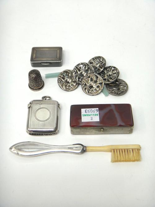 Silver and silver mounted wares, comprising; a rectangular pill box, with engine turned decoration, Birmingham 1966, a Victorian vesta case, with band
