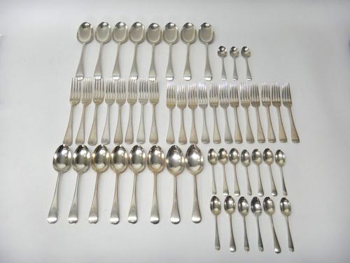 A silver Old English pattern part table service, comprising; eight table forks, six dessert forks, London 1928, six further dessert forks, Sheffield 1