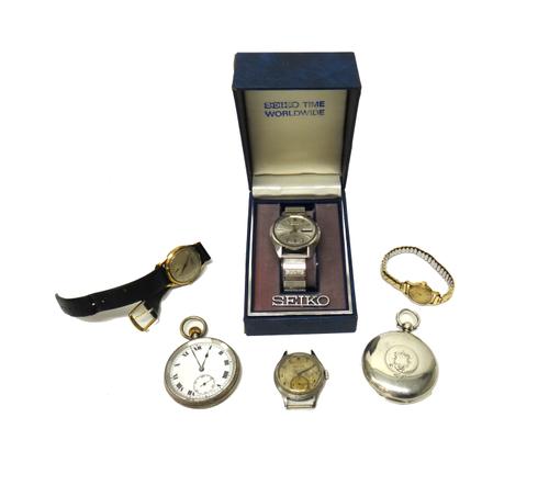A Kenwell 9ct gold circular cased gentleman's wristwatch, Edinburgh 1960, a Jaeger-LeCoultre steel circular cased gentleman's wristwatch, a Seiko Auto