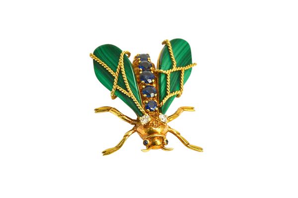 A Chaumet 18ct gold, sapphire, diamond and malachite brooch, designed as a winged insect, claw set with a row of five circular cut sapphires and two c