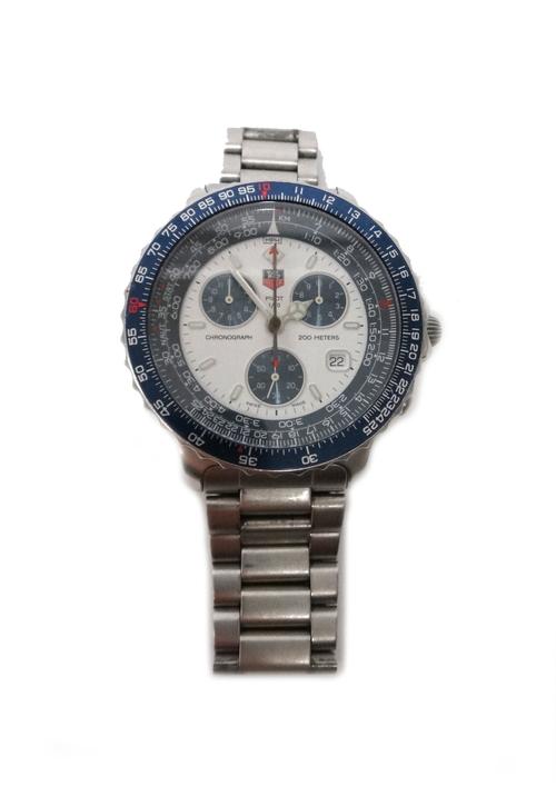 A Tag Heuer Pilot steel gentleman's chronograph bracelet wristwatch, with an automatic movement, the signed white dial with three subsidiary dials, da