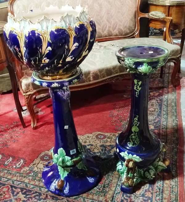 A similar pair of 20th century Cobalt blue ceramic jardiniere stands with associated jardiniere. E1