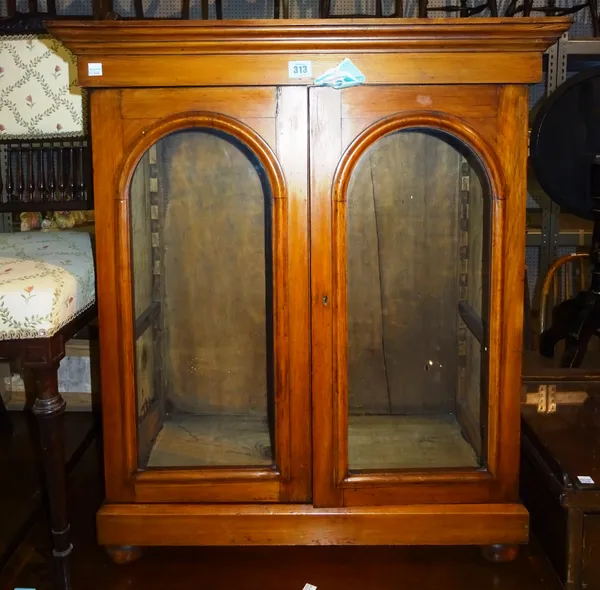A Victorian mixed wood two door table top display cabinet, 71cm wide x 80cm high. K3