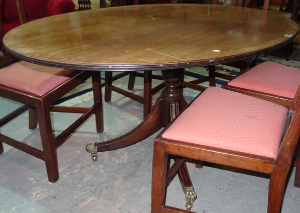 A 19th century mahogany and cross-banded breakfast table, 152cm wide x 74cm high. H9