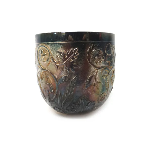 A silver tumbler cup, decorated with floral and foliate scrolling motifs and birds, by Richard Jarvis, London 2000, height 8cm, weight 192 gms.