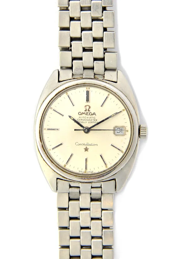 A gentleman's steel Omega Constellation Automatic bracelet wristwatch, the signed circular silvered dial with baton shaped numerals, date of the month