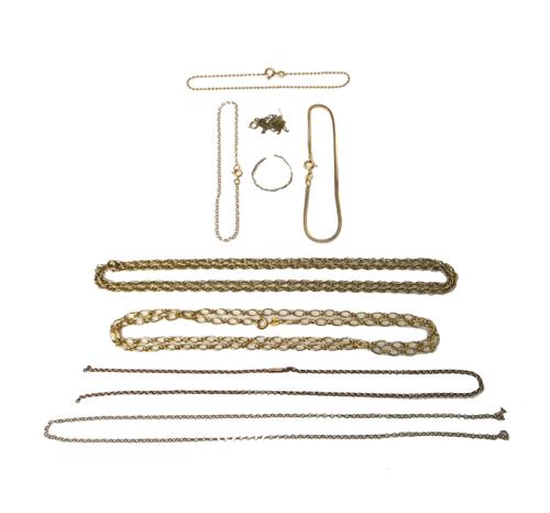 Mostly 9ct gold jewellery, comprising; a multiple link neckchain, on a boltring clasp, an oval and twist link neckchain, on a boltring clasp, three fu