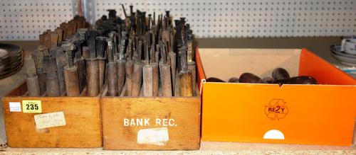 Printing interest; a quantity of early 20th century letter and number stamps, (qty).  S1T