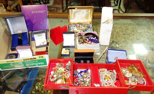 Costume jewellery and collectables, including coins, watches, pens, bracelets and sundry, (qty).  CAB