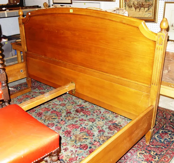Confaloniere, Italy; an 18th century walnut double bed, 167cm wide.    K2