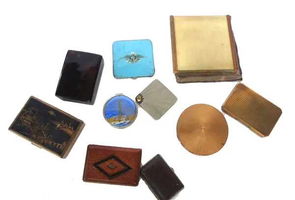 A quantity of ladies compacts, including; a faux tortoiseshell example, a musical compact, Stratton, R.A.F, Mascot and others, (qty).