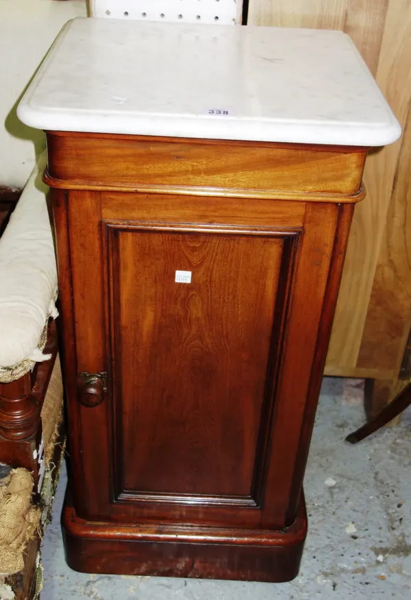 A Victorian marble topped mahogany single door bedside table, on plinth base, 40cm wide. S6