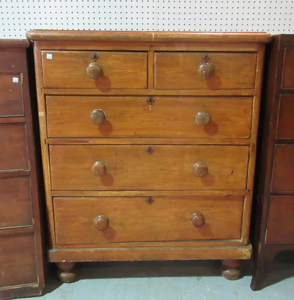 A Victorian pine scumble oak finished chest of two short and three long drawers, 90cm wide.   J11