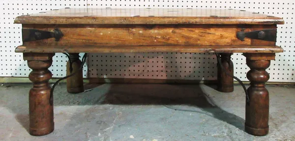 A 20th century metal bound rectangular hardwood coffee table, 89cm wide.  H5