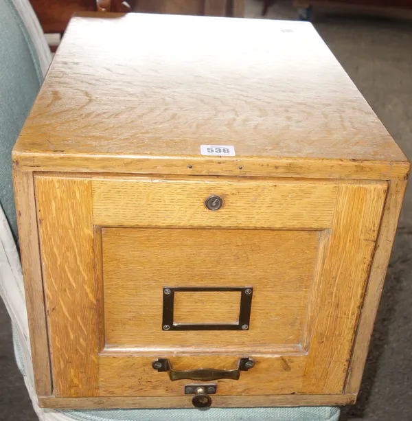 A mid-20th century oak table top single drawer filing cabinet, 36cm wide.  J9