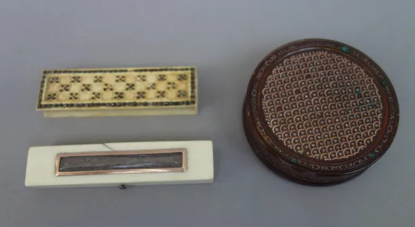 A Georgian ivory toothpick box, with hair braid to the lid, 8.2cm long, another Georgian ivory toothpick box, and a circular blonde tortoiseshell inla