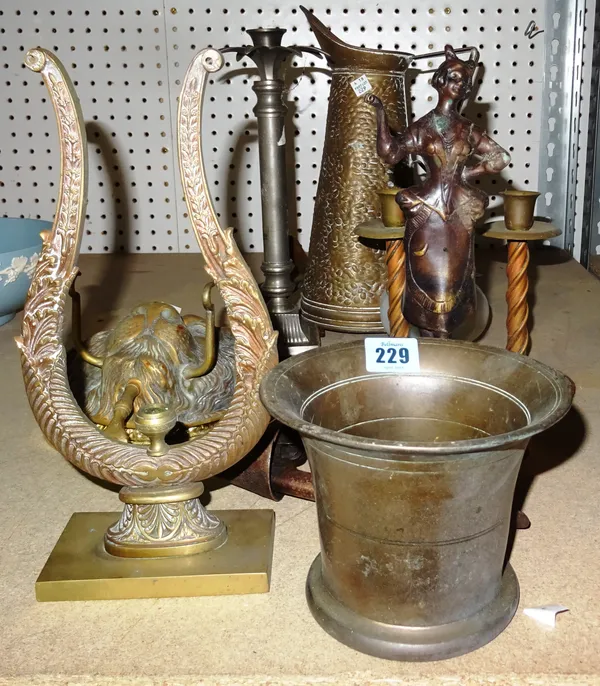 Metalwork collectables, including; bronze mortar, a brass lions mask mount, candlesticks and sundry, (qty).   S4T