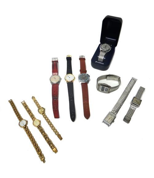 A Longines gold circular cased gentleman's wristwatch, the signed silvered dial with baton numerals and subsidiary seconds, the case back detailed 14