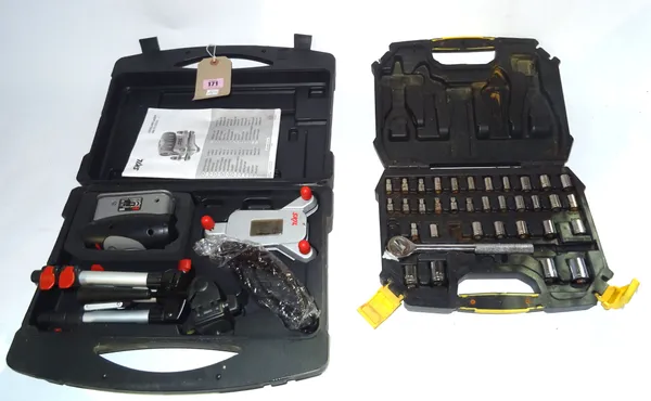 A Skil laser lever and a socket set, both cased, (2). S3T
