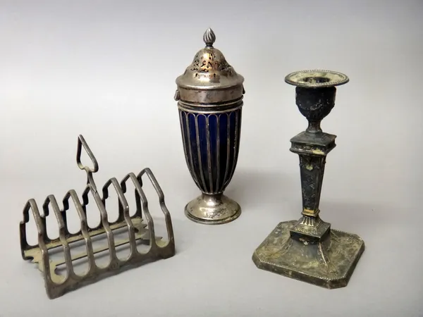 Silver and silver mounted wares, comprising; a late Victorian seven bar toastrack, with a loop shaped handle, Sheffield 1899, weight of toastrack 185