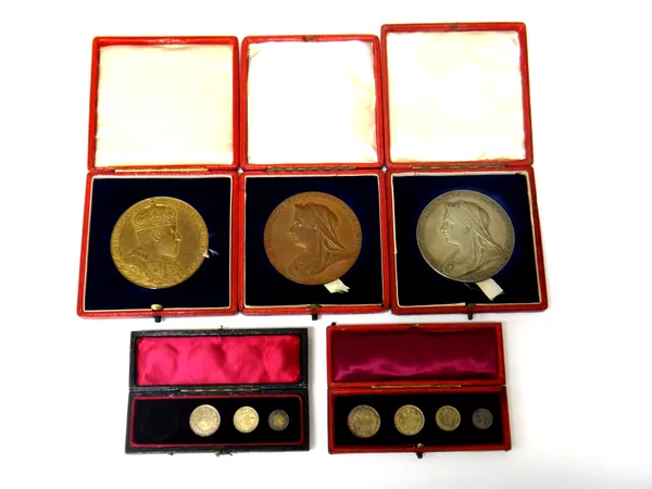 An Edward VII four coin Maundy set, 1902, with the original case, detailed Maundy Coin 1902, a Victoria Old Head three coin part Maundy set, 1900, (th