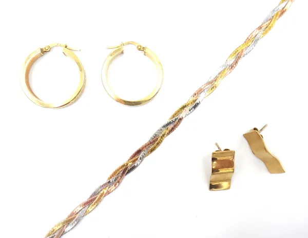 A 9ct three colour gold bracelet, on a boltring clasp, a pair of 9ct gold hoop shaped earrings and a pair of 9ct gold earstuds, in a curved panel shap