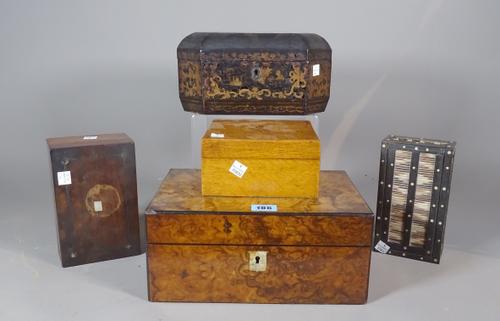 A 19th century walnut and mother of pearl inlaid jewellery box, 28cm wide x 12cm high, a 19th century chinoiserie decorated jewellery box 25cm wide x