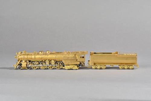 A Japanese Fujiyama HO gauge locomotive and tender; Pacific Fast Mail Northern A-3, 4-8-4, (2). Illustrated.