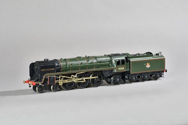 An O gauge scratch built electric locomotive and tender; 4-6-2, 'Flying Dutchman', green livery, 70018, 49cm overall, (2). Illustrated.