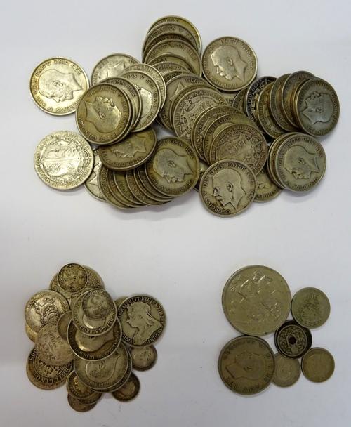 A group of British pre-decimal, pre 1920, silver coins, comprising; half crowns, florins, shillings, sixpences and threepences, combined weight 776 gm
