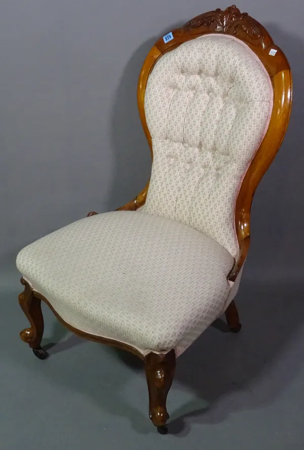 A Victorian framed spoon back nursing chair, 60cm wide x 98cm high.   E7