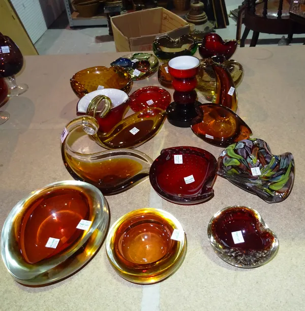 Glassware, including; mainly 20th century studio design bowls and vases of various colours and shapes, (qty).  S2