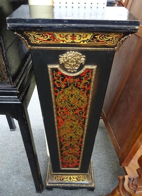 A pair of 18th century style gilt metal mounted faux boulle work ebonised jardiniere stands, each with tapering square body on ogee bracket feet, 41cm