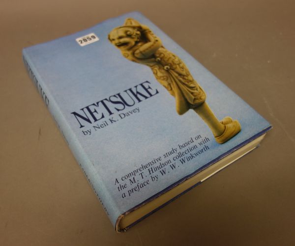 Literature: N.Davey, Netsuke, A comprehensive study based on the M.T.Hindson collection, 1974.