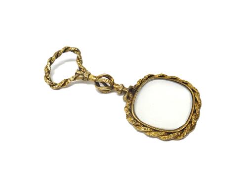 An early Victorian spy glass, the twistover mountings with floral decoration and with a rotating suspension loop, circa 1840.    BC48
