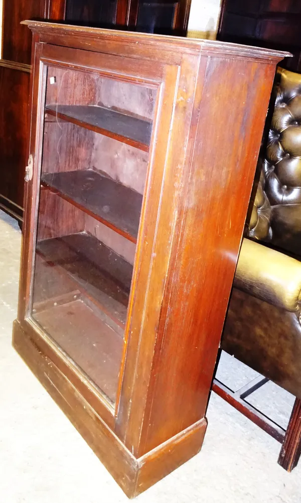 A 19th century mahogany single door bookcase, 75cm wide x 115cm high.  Dis