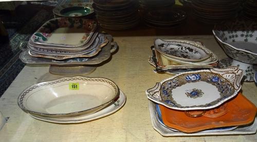 18th century and later shaped dishes and tazzas, including; creamware, Spode, Drabware and others, (a.f), (qty).  T