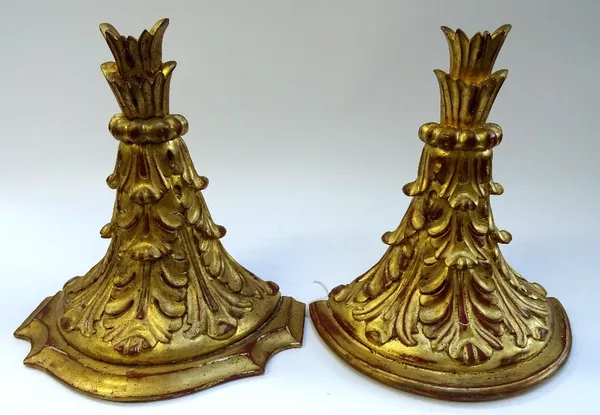A near pair of 18th century style gilt wall brackets, with leaf moulded bodies, each 31cm wide x 31cm high, (2).